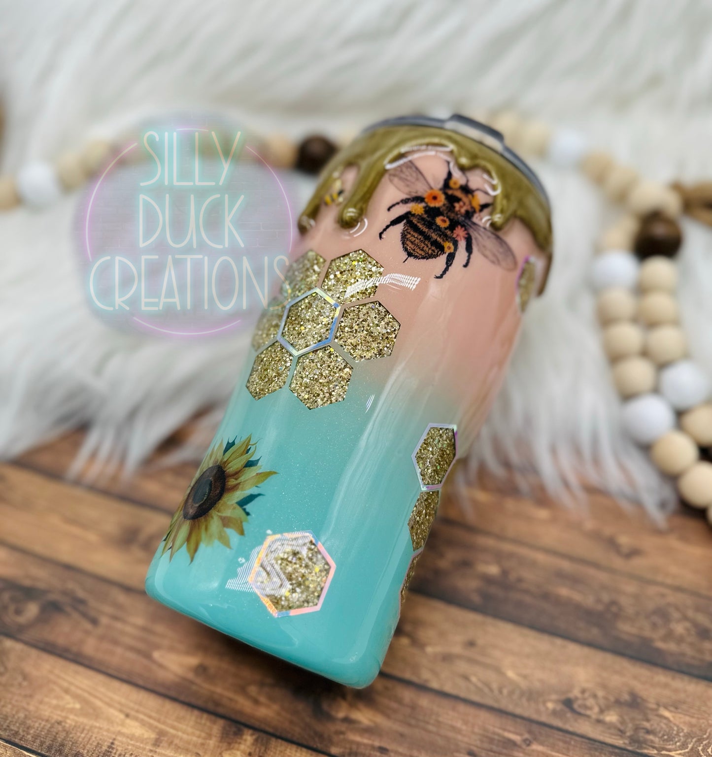 Ombré peekaboo bee tumbler